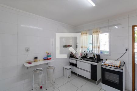 Casa à venda com 200m², 4 quartos e 4 vagas Casa à venda com 200m², 4 quartos e 4 vagasCozinha