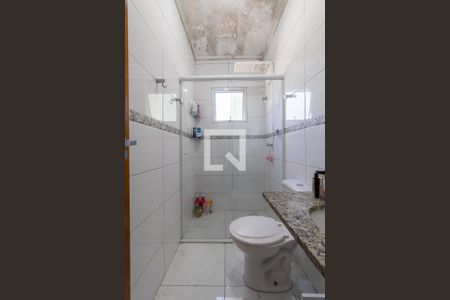 Casa à venda com 200m², 4 quartos e 4 vagas Casa à venda com 200m², 4 quartos e 4 vagasBanheiro