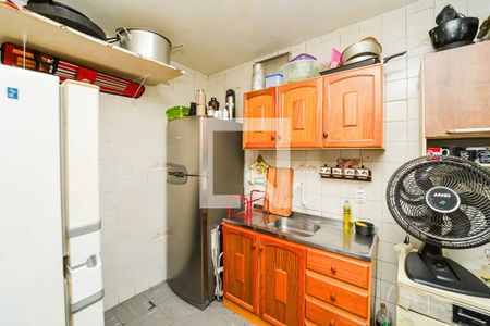 Apartamento à venda com 57m², 2 quartos e 1 vaga Apartamento à venda com 57m², 2 quartos e 1 vagaCozinha e Área de Serviço