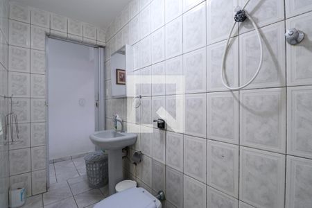 Casa à venda com 200m², 6 quartos e 2 vagasBanheiro