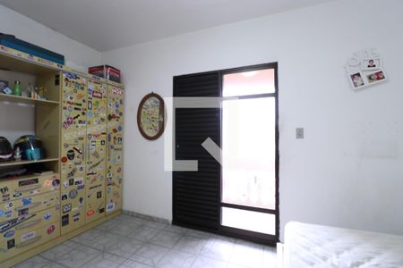 Casa à venda com 200m², 6 quartos e 2 vagasQuarto 3