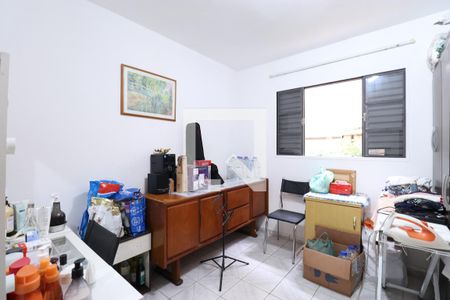 Casa à venda com 200m², 6 quartos e 2 vagasQuarto 2