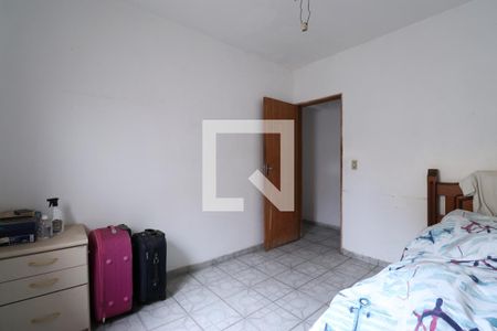 Casa à venda com 200m², 6 quartos e 2 vagasQuarto 4
