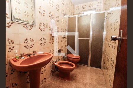 Apartamento à venda com 128m², 4 quartos e 2 vagasBanheiro Social