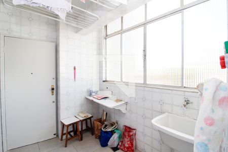 Apartamento à venda com 128m², 4 quartos e 2 vagasArea de serviço