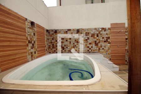 Apartamento à venda com 114m², 2 quartos e 1 vagaPiscina