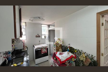 Apartamento para alugar com 128m², 2 quartos e 2 vagasCozinha