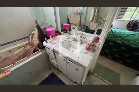 Apartamento para alugar com 128m², 2 quartos e 2 vagasBanheiro da Suíte