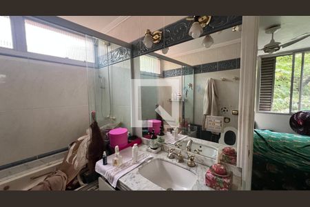 Apartamento para alugar com 128m², 2 quartos e 2 vagasBanheiro da Suíte