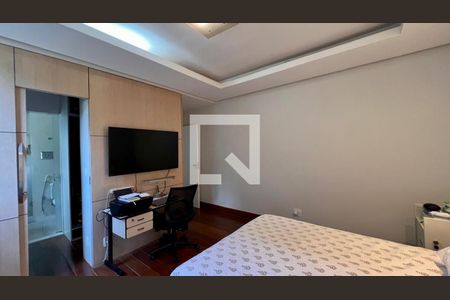 Apartamento à venda com 300m², 4 quartos e 4 vagas Apartamento à venda com 300m², 4 quartos e 4 vagasquarto