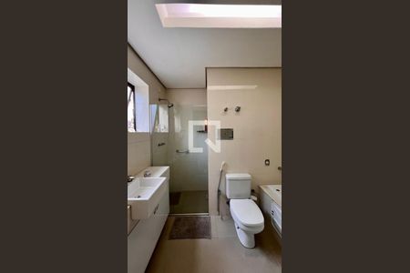 Apartamento à venda com 300m², 4 quartos e 4 vagas Apartamento à venda com 300m², 4 quartos e 4 vagasbanho