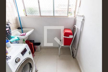 Apartamento à venda com 60m², 2 quartos e 1 vaga Apartamento à venda com 60m², 2 quartos e 1 vagaÁrea de Serviço