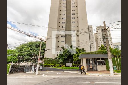 Apartamento à venda com 60m², 2 quartos e 1 vaga Apartamento à venda com 60m², 2 quartos e 1 vagaFachada