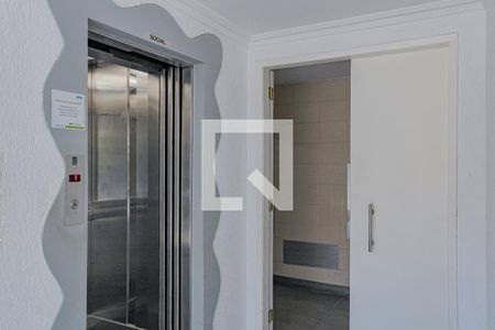 Apartamento à venda com 90m², 2 quartos e 1 vagaElevador
