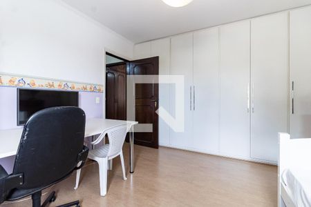 Casa à venda com 290m², 4 quartos e 6 vagas Casa à venda com 290m², 4 quartos e 6 vagasQuarto 3