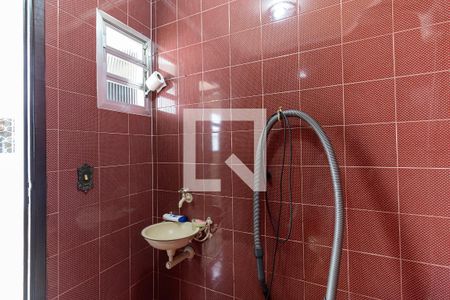 Casa à venda com 290m², 4 quartos e 6 vagas Casa à venda com 290m², 4 quartos e 6 vagasBanheiro de Serviço