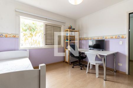 Casa à venda com 290m², 4 quartos e 6 vagas Casa à venda com 290m², 4 quartos e 6 vagasQuarto 3