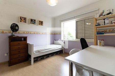Casa à venda com 290m², 4 quartos e 6 vagas Casa à venda com 290m², 4 quartos e 6 vagasQuarto 3
