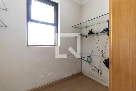 Casa à venda com 290m², 4 quartos e 6 vagas Casa à venda com 290m², 4 quartos e 6 vagasQuarto 4