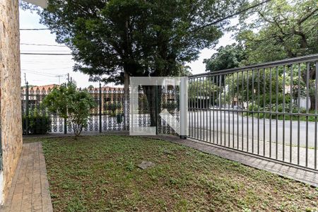 Casa à venda com 290m², 4 quartos e 6 vagas Casa à venda com 290m², 4 quartos e 6 vagasGaragem