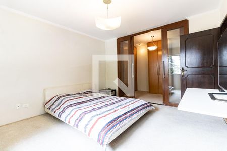 Casa à venda com 290m², 4 quartos e 6 vagas Casa à venda com 290m², 4 quartos e 6 vagasSuíte 1