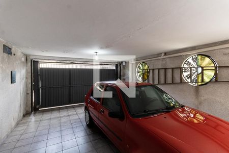 Casa à venda com 290m², 4 quartos e 6 vagas Casa à venda com 290m², 4 quartos e 6 vagasGaragem