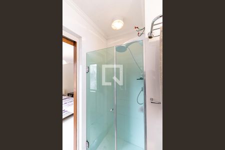 Casa à venda com 290m², 4 quartos e 6 vagas Casa à venda com 290m², 4 quartos e 6 vagasBanheiro da Suíte 1