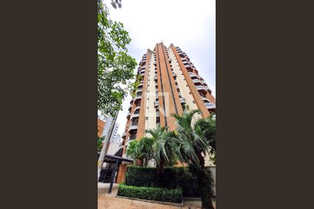 Apartamento à venda com 41m², 1 quarto e 1 vaga Apartamento à venda com 41m², 1 quarto e 1 vagaFachada