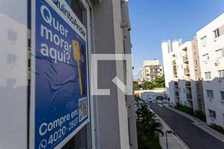 Apartamento à venda com 45m², 2 quartos e 1 vaga Apartamento à venda com 45m², 2 quartos e 1 vagaPlaca