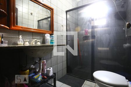 Casa à venda com 175m², 3 quartos e 2 vagasBanheiro Social