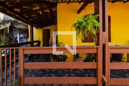 Casa à venda com 165m², 3 quartos e sem vaga Casa à venda com 165m², 3 quartos e sem vagaCasa 2