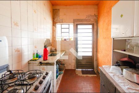 Casa à venda com 165m², 3 quartos e sem vaga Casa à venda com 165m², 3 quartos e sem vagaCozinha