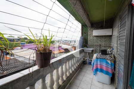 Casa à venda com 143m², 4 quartos e 2 vagas Casa à venda com 143m², 4 quartos e 2 vagasvaranda