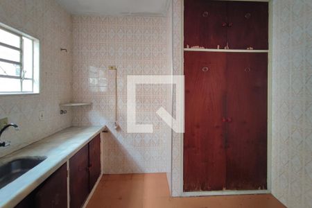 Casa à venda com 170m², 3 quartos e 4 vagas Casa à venda com 170m², 3 quartos e 4 vagasCozinha