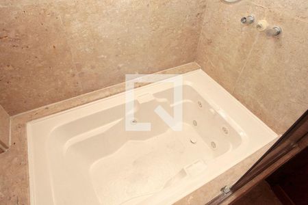 Apartamento à venda com 171m², 3 quartos e 2 vagasBanheiro Quarto 1 Suíte