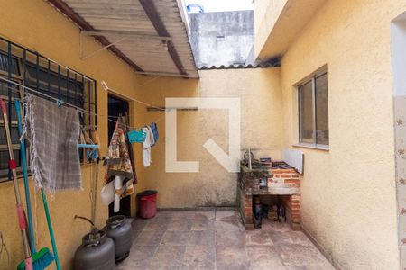 Casa à venda com 123m², 3 quartos e 2 vagas Casa à venda com 123m², 3 quartos e 2 vagasQuintal