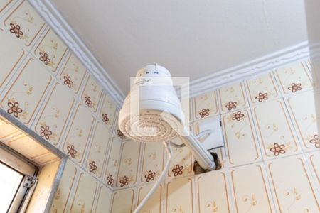 Casa à venda com 123m², 3 quartos e 2 vagas Casa à venda com 123m², 3 quartos e 2 vagasChuveiro