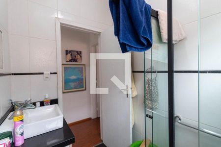 Casa à venda com 123m², 3 quartos e 2 vagas Casa à venda com 123m², 3 quartos e 2 vagasBanheiro 1