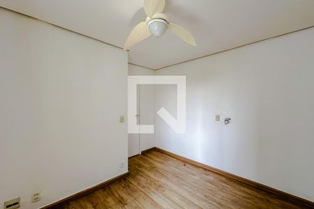 Apartamento à venda com 74m², 2 quartos e 1 vagaQuarto 2