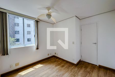 Apartamento à venda com 74m², 2 quartos e 1 vagaQuarto 2