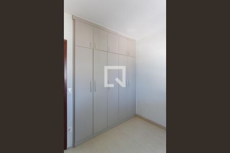 Apartamento à venda com 90m², 3 quartos e 2 vagas Apartamento à venda com 90m², 3 quartos e 2 vagasQuarto 3