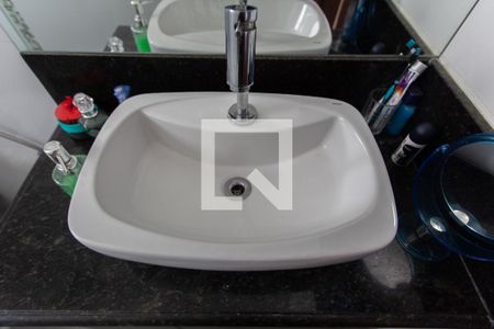 Apartamento à venda com 90m², 3 quartos e 2 vagas Apartamento à venda com 90m², 3 quartos e 2 vagasBanheiro Social