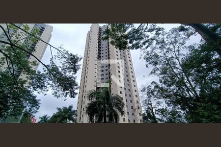 Apartamento à venda com 120m², 3 quartos e 4 vagas Apartamento à venda com 120m², 3 quartos e 4 vagasFachada