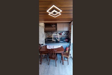 Apartamento à venda com 120m², 3 quartos e 4 vagas Apartamento à venda com 120m², 3 quartos e 4 vagasVaranda gourmet