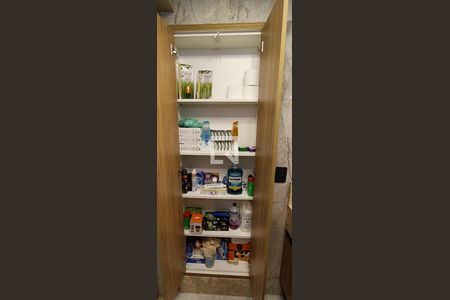 Apartamento à venda com 120m², 3 quartos e 4 vagas Apartamento à venda com 120m², 3 quartos e 4 vagasBanheiro da Suíte