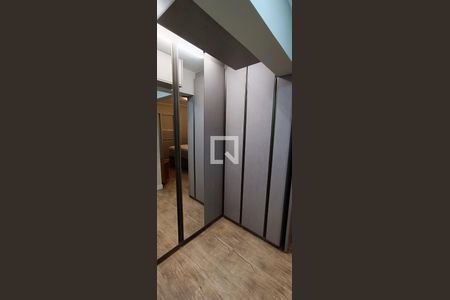 Apartamento à venda com 120m², 3 quartos e 4 vagas Apartamento à venda com 120m², 3 quartos e 4 vagasCloset da suíte