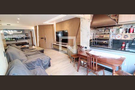 Apartamento à venda com 120m², 3 quartos e 4 vagas Apartamento à venda com 120m², 3 quartos e 4 vagasSala