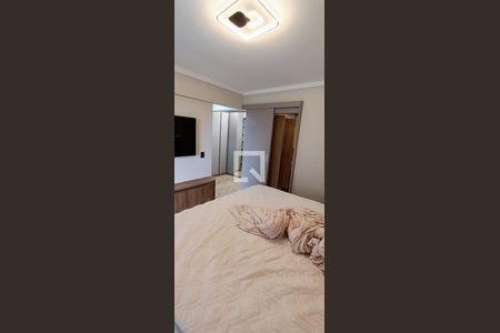 Apartamento à venda com 120m², 3 quartos e 4 vagas Apartamento à venda com 120m², 3 quartos e 4 vagasSuíte