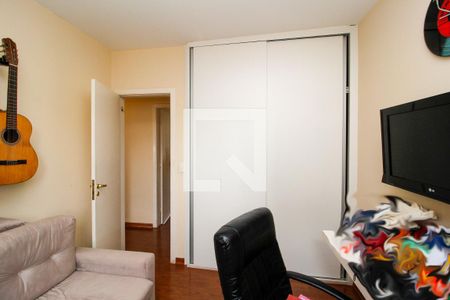Apartamento à venda com 95m², 3 quartos e 2 vagasQuarto 2