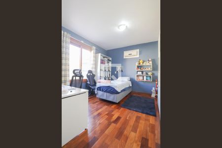 Casa à venda com 330m², 4 quartos e 3 vagas Casa à venda com 330m², 4 quartos e 3 vagasQuarto 3